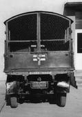 いすず 軍用６輪トラックを改造した郵便車